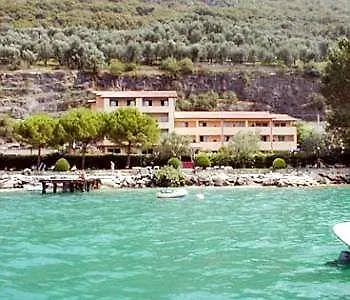 Lido 3* リモーネ・スル・ガルダ