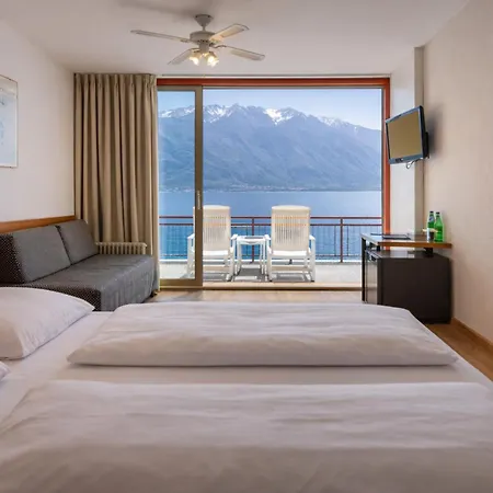 Lido Lakefront Hotel 3*
