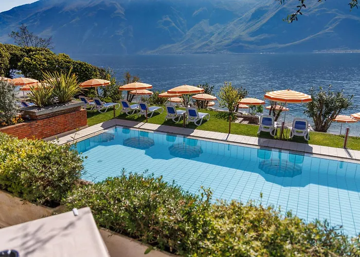 Hotel Lido Lakefront 3*